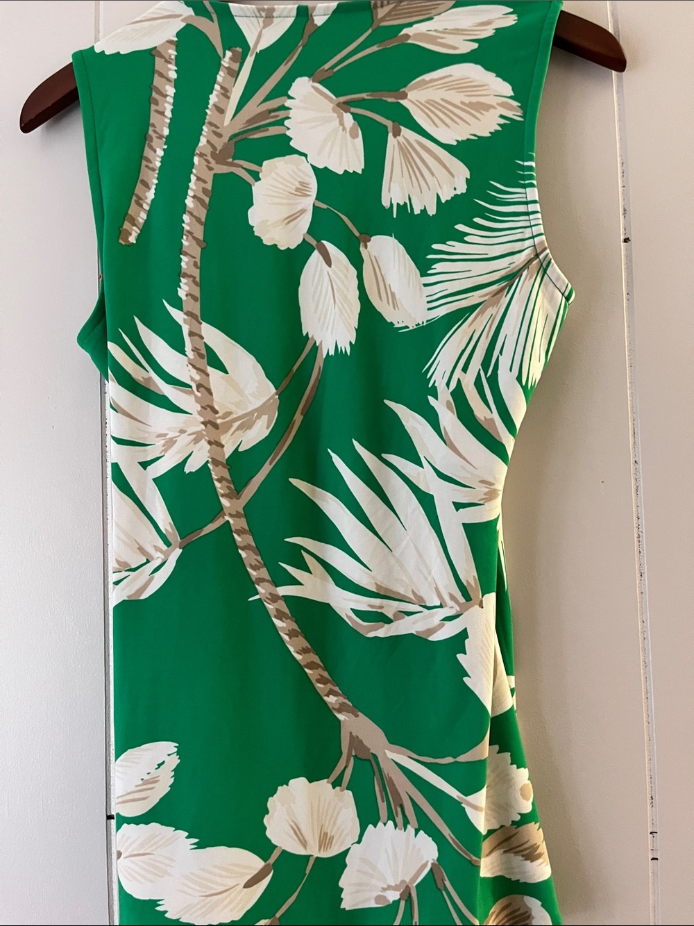 Anne Klein Green Tropical Print Sleeveless Wrap Top - Picture 9 of 9